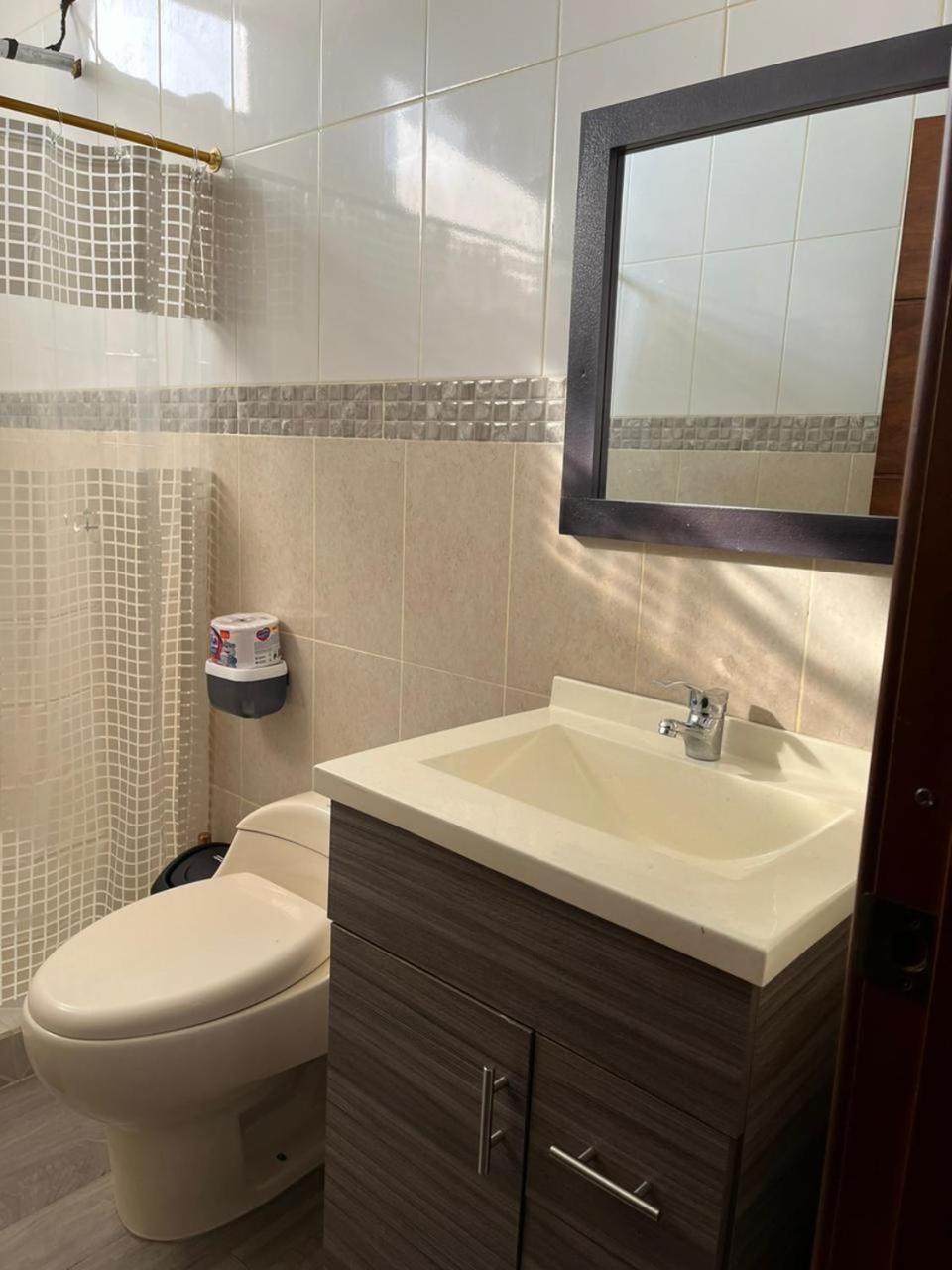Casa Alexita Apartman Puerto Baquerizo Moreno Kültér fotó